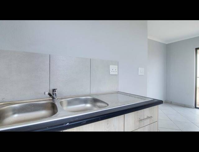 3 BEDROOM HOUSE FOR SALE IN SELCOURT